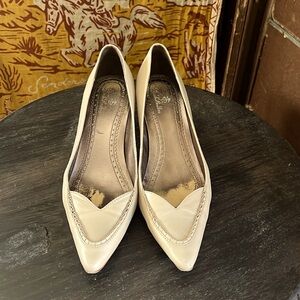 Brooks Brothers Vintage Cream Leather Heels